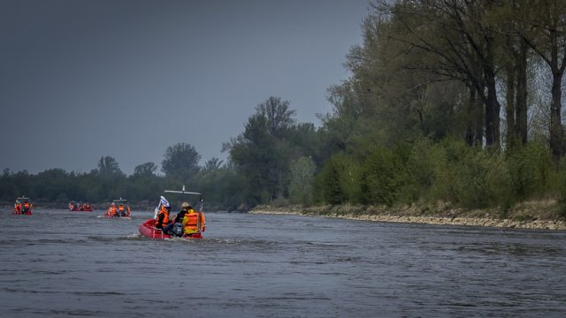 Wspólne pływanie Motołódkami