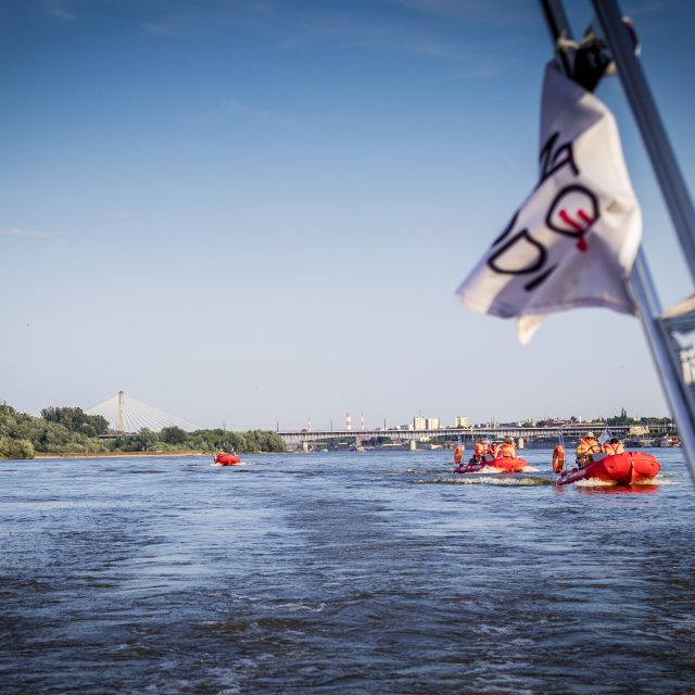 Wspólne pływanie Motołódkami po Wiśle